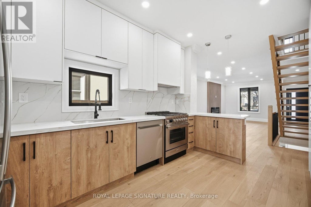 241 Maria Street, Toronto (junction Area)