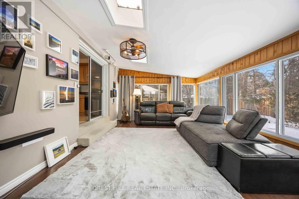 44 Addison Crescent, Toronto (banbury-Don Mills)