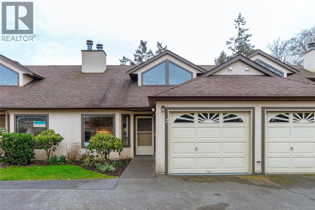 2 10025 Fifth Street, Sidney