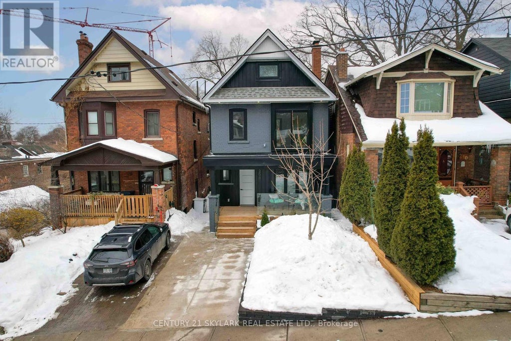 208 Gainsborough Road, Toronto (woodbine Corridor)