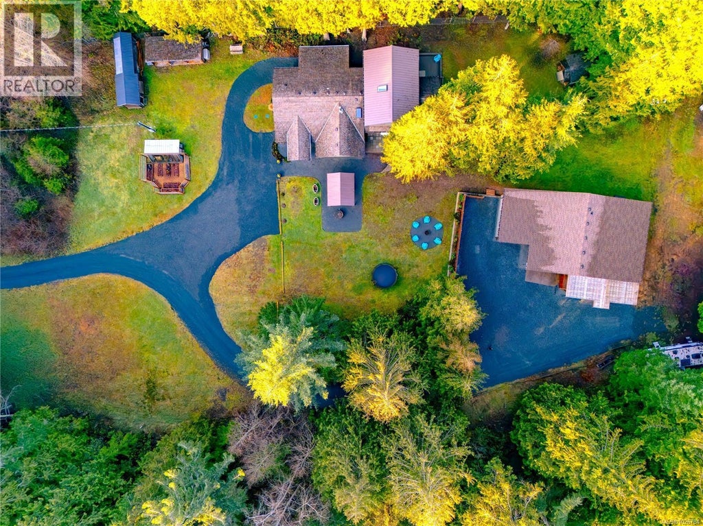 375 Baylis Road, Qualicum Beach