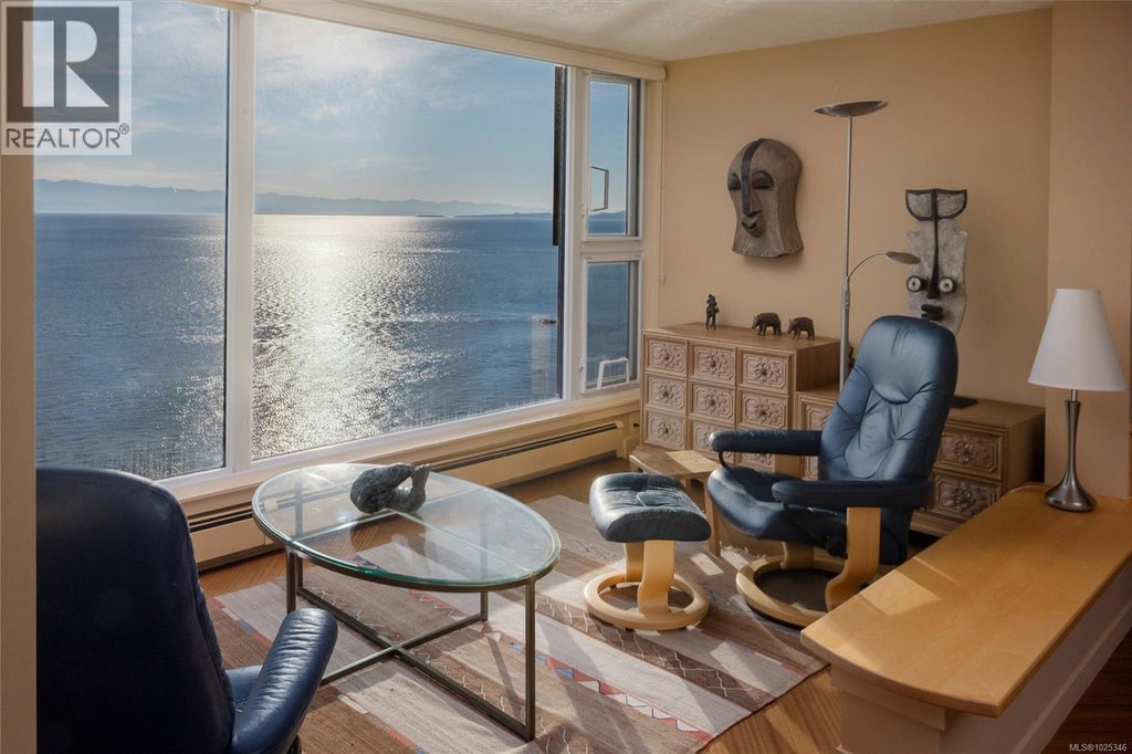 902 670 Dallas Road, Victoria