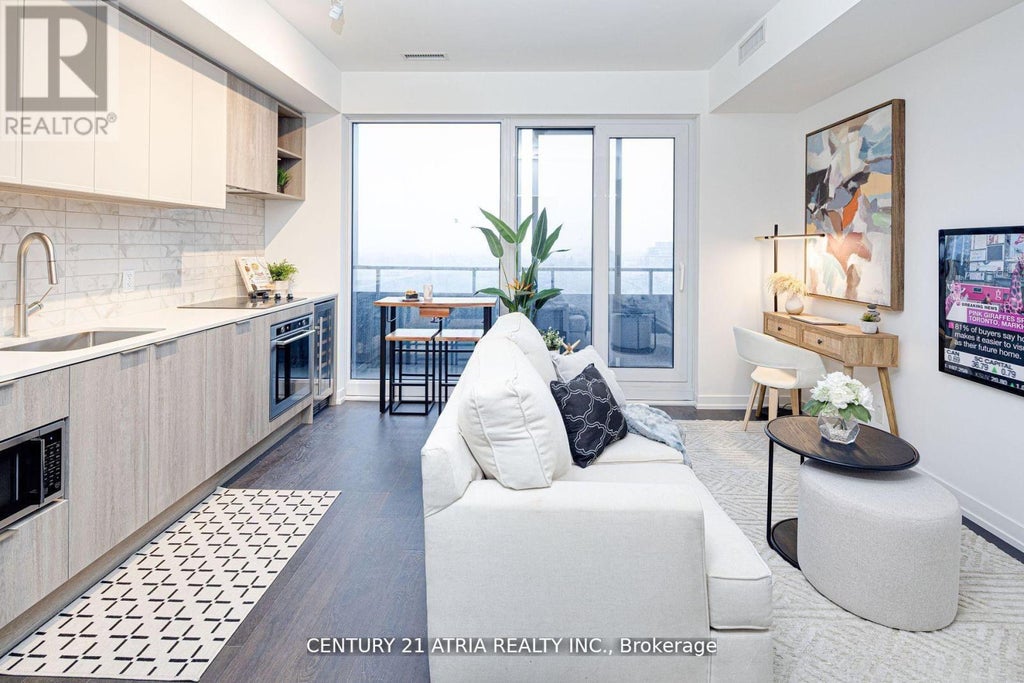 1810 - 2020 Bathurst Street, Toronto (humewood-Cedarvale)