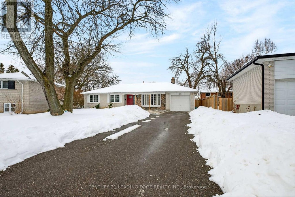 24 Lincoln Green Drive, Markham (bullock)