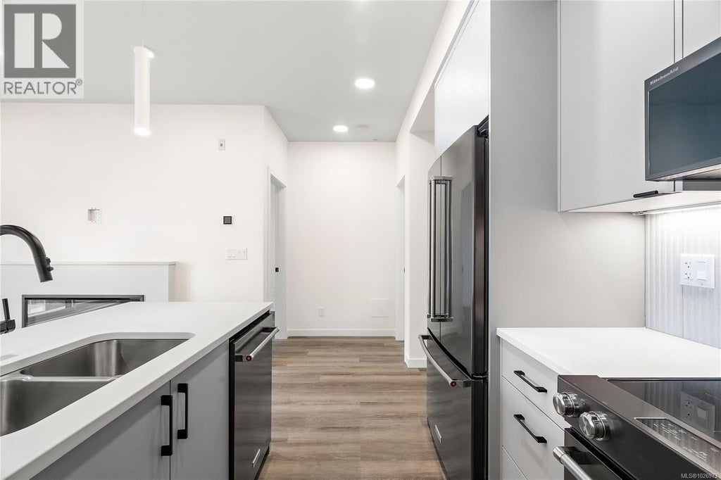 312 1102 Esquimalt Road, Esquimalt