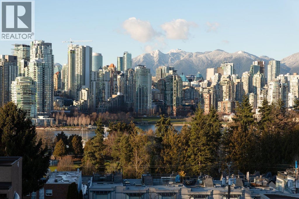 967 W 8th Avenue, Vancouver