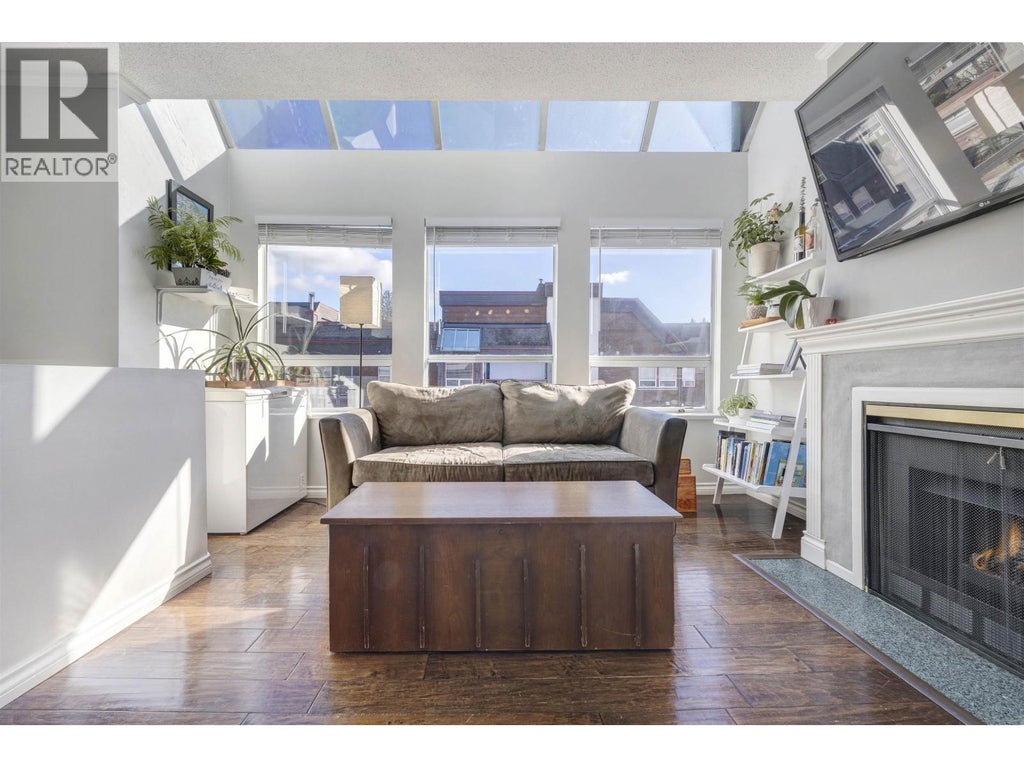 309 3721 Delbrook Avenue, North Vancouver