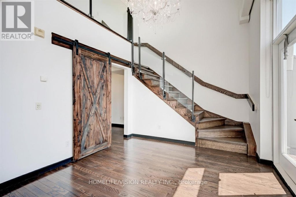 Ph505 - 915 King Street W, Toronto (niagara)