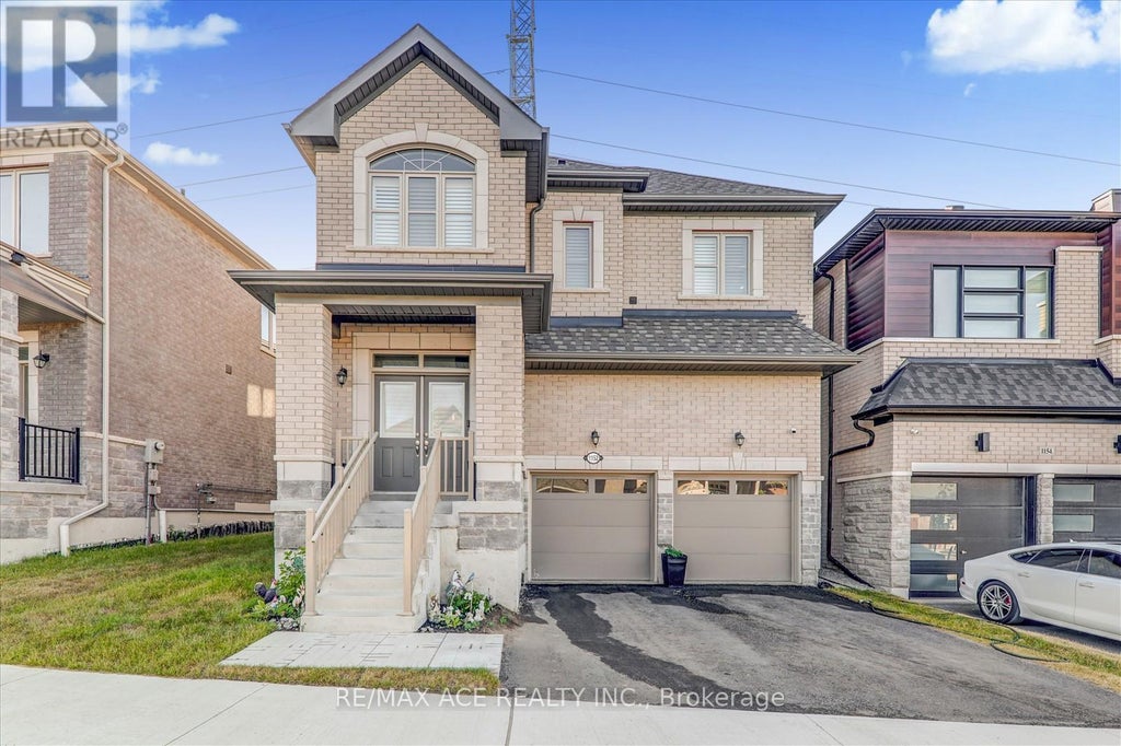 1152 Skyridge Boulevard, Pickering