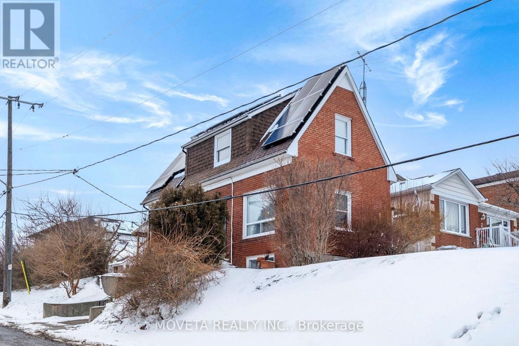 438 Silverthorn Avenue, Toronto (keelesdale-Eglinton West)