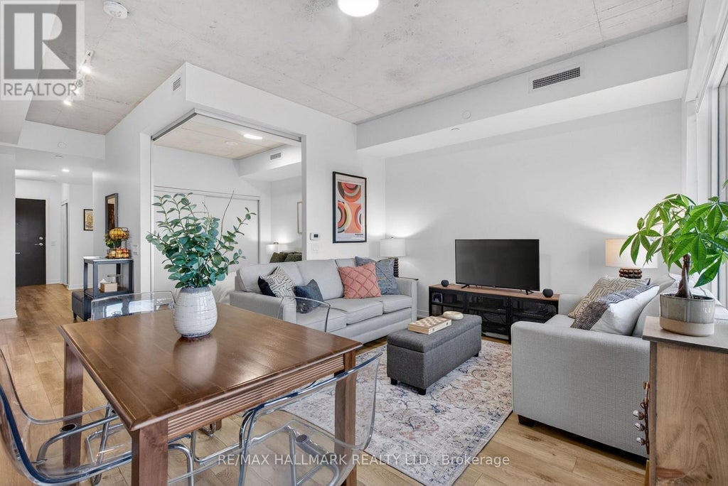 304 - 1808 Street Clair Avenue W, Toronto (junction Area)