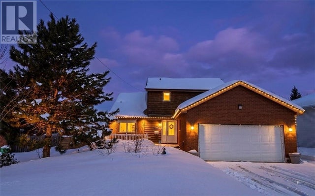 3024 Algonquin Road, Sudbury