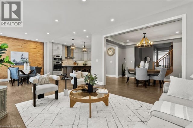 136 Hatt Court, Milton