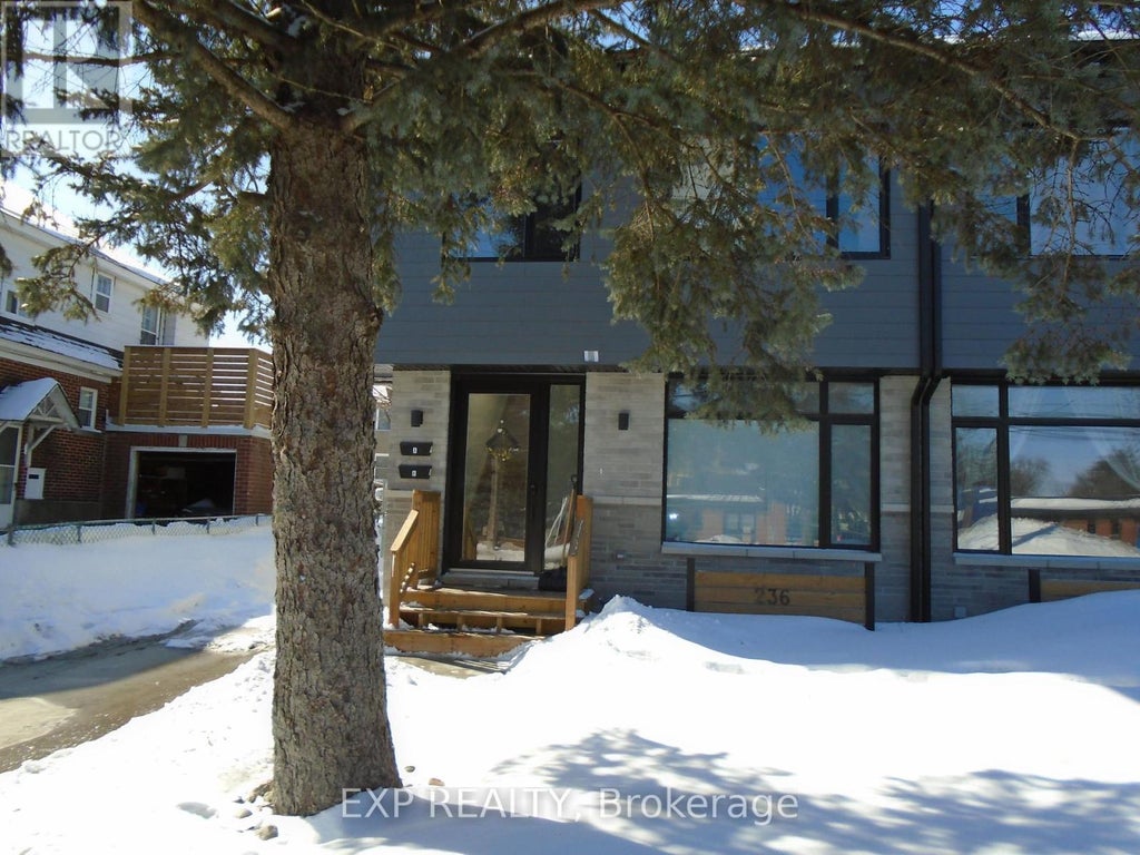 236 Woodroffe Avenue N, Ottawa