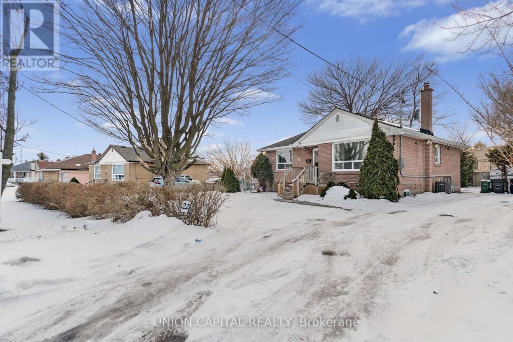 22 Chappel Hill Road, Toronto (downsview-Roding-Cfb)
