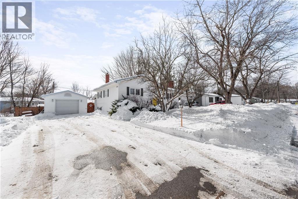 6 Killarney Road, Riverview