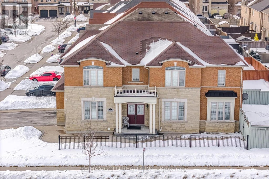 26 Drummondville Drive, Brampton (bram East)