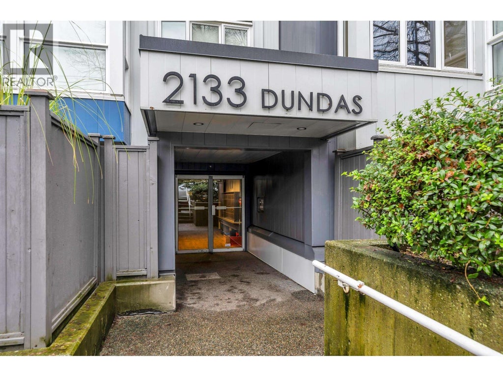 406 2133 Dundas Street, Vancouver