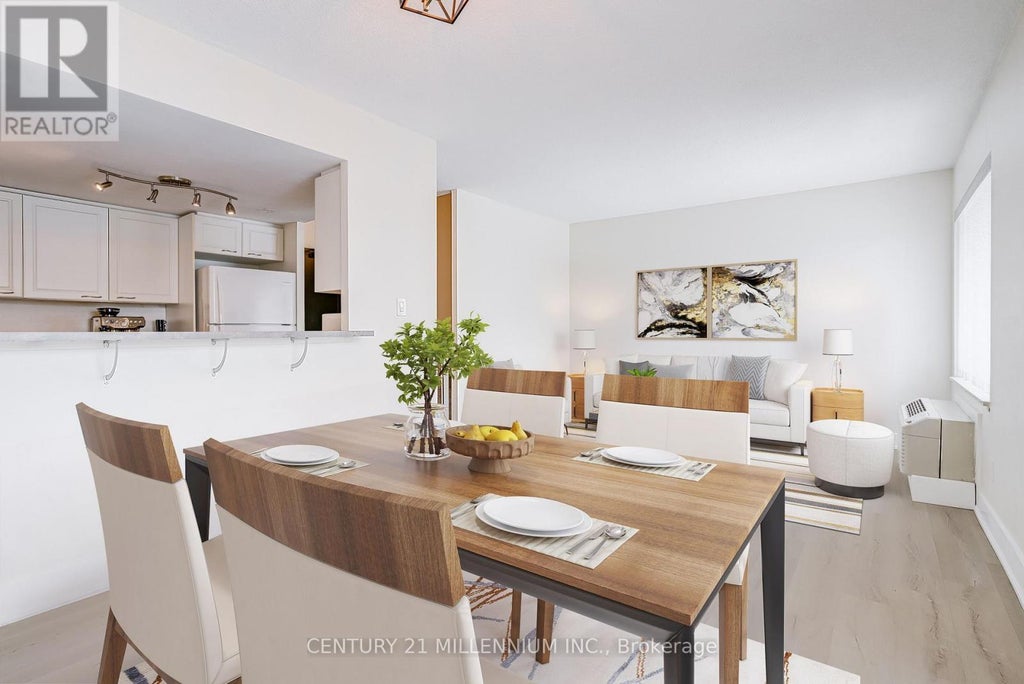 617 - 1000 Cedarglen Gate, Mississauga (erindale)