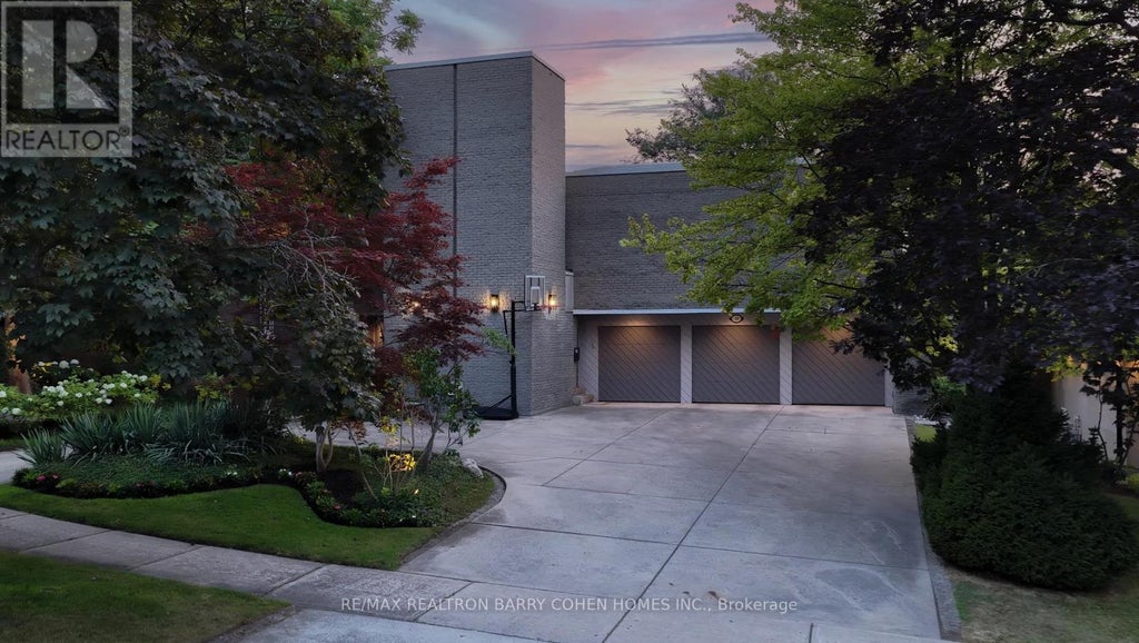 10 Penwood Crescent, Toronto (banbury-Don Mills)