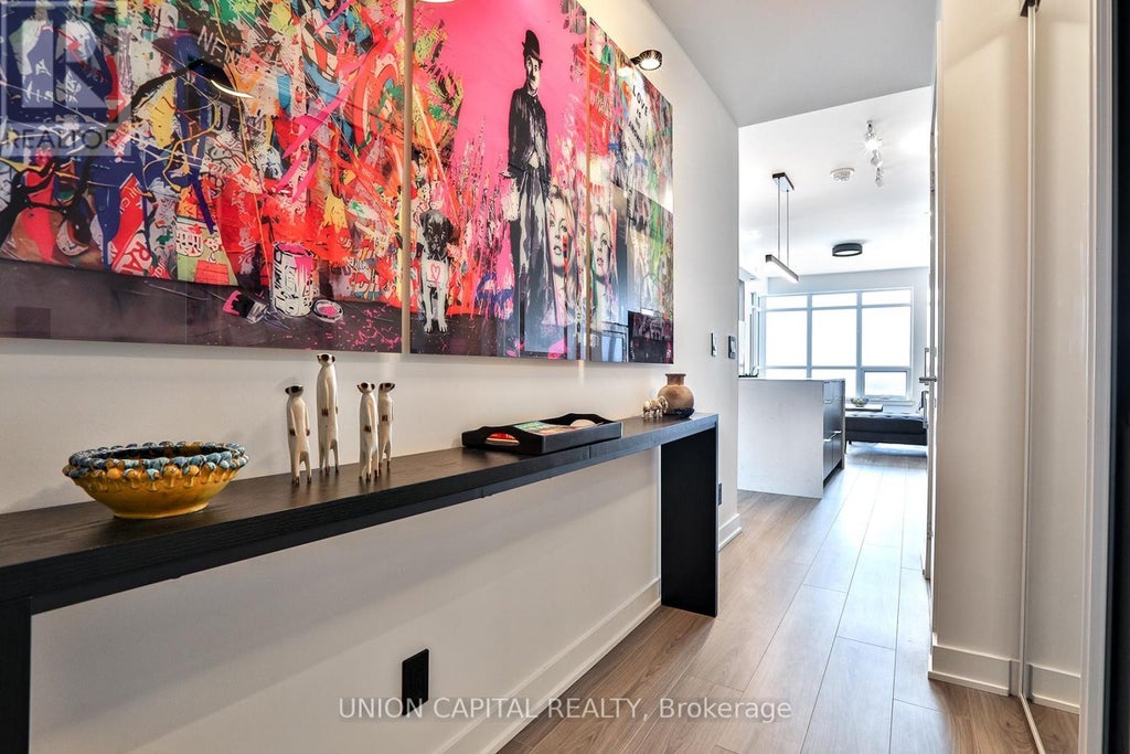 1002 - 30 Upper Mall Way, Vaughan (brownridge)