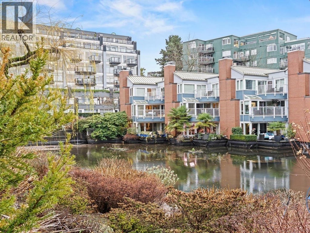 105 1502 Island Park Walk, Vancouver