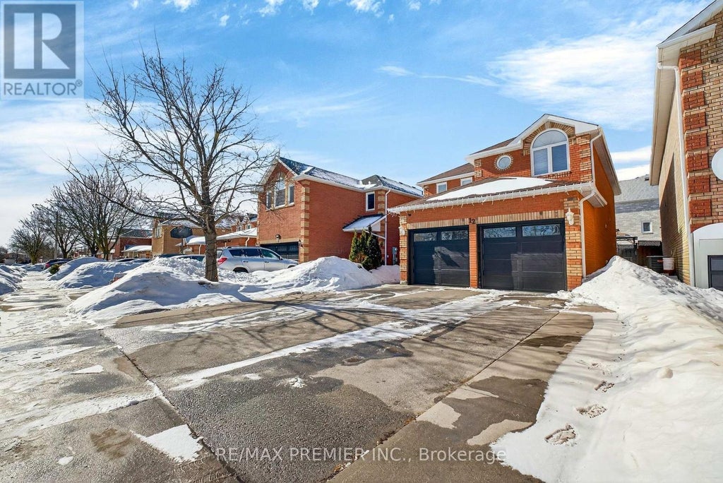 12 Bayview Street, Brampton (northwood Park)
