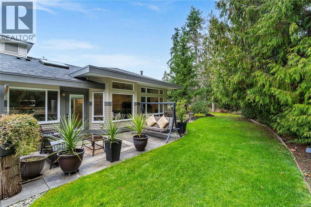 25 500 Corfield Street, Parksville