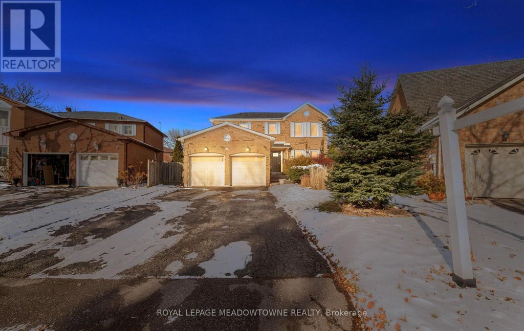 16 Cox Crescent, Brampton (northwood Park)