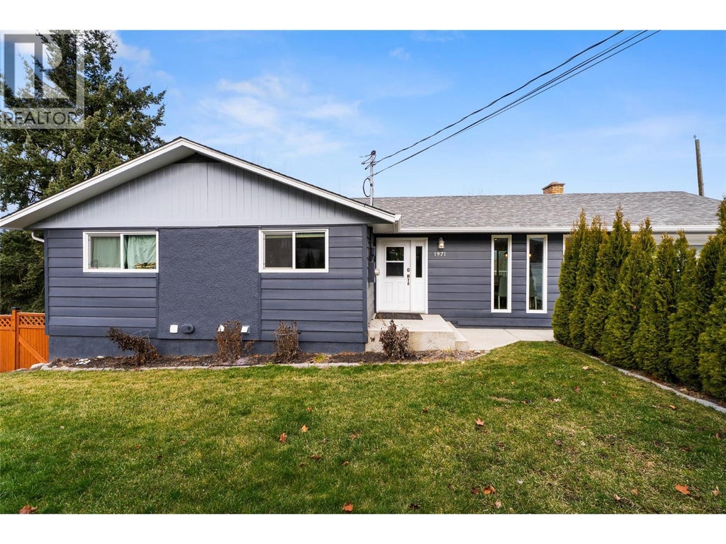 1971 3 Avenue Se, Salmon Arm