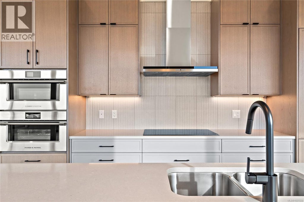 501 1102 Esquimalt Road, Esquimalt