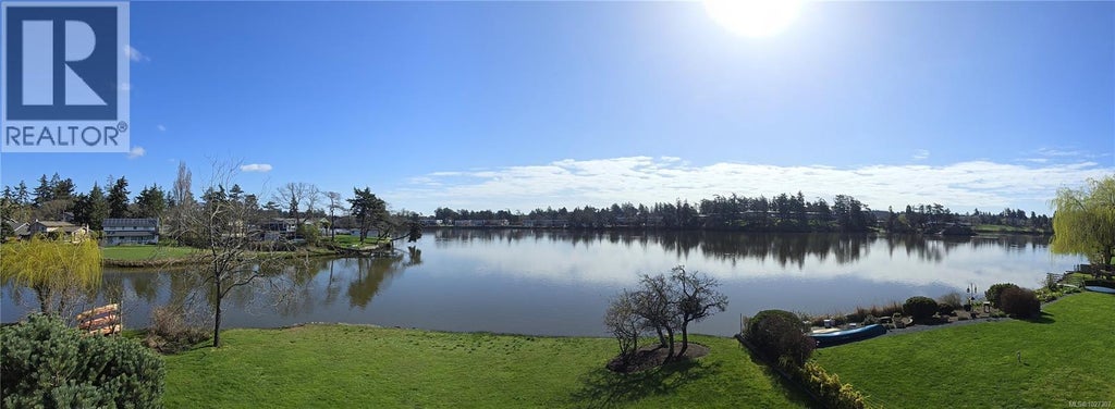 6 Werra Landing, View Royal