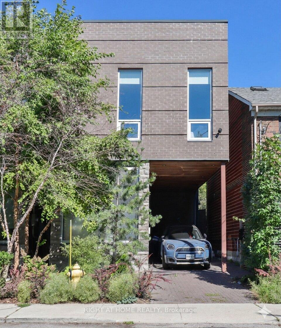 18 Mitchell Avenue, Toronto (niagara)