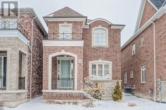 24 Plantain Lane, Richmond Hill (oak Ridges Lake Wilcox)