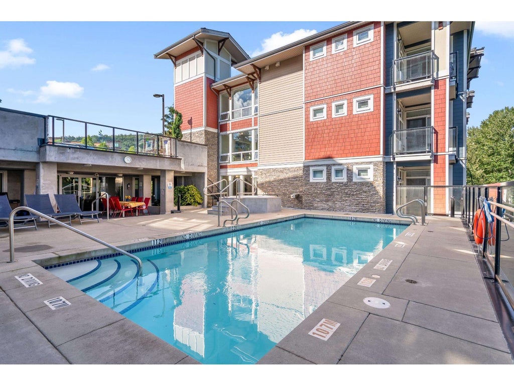 404 2238 Whatcom Road, Abbotsford