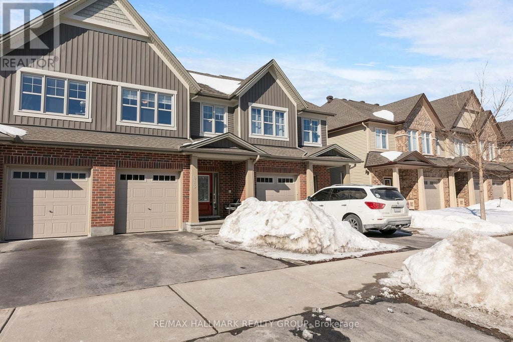 813 Miikana Road, Ottawa