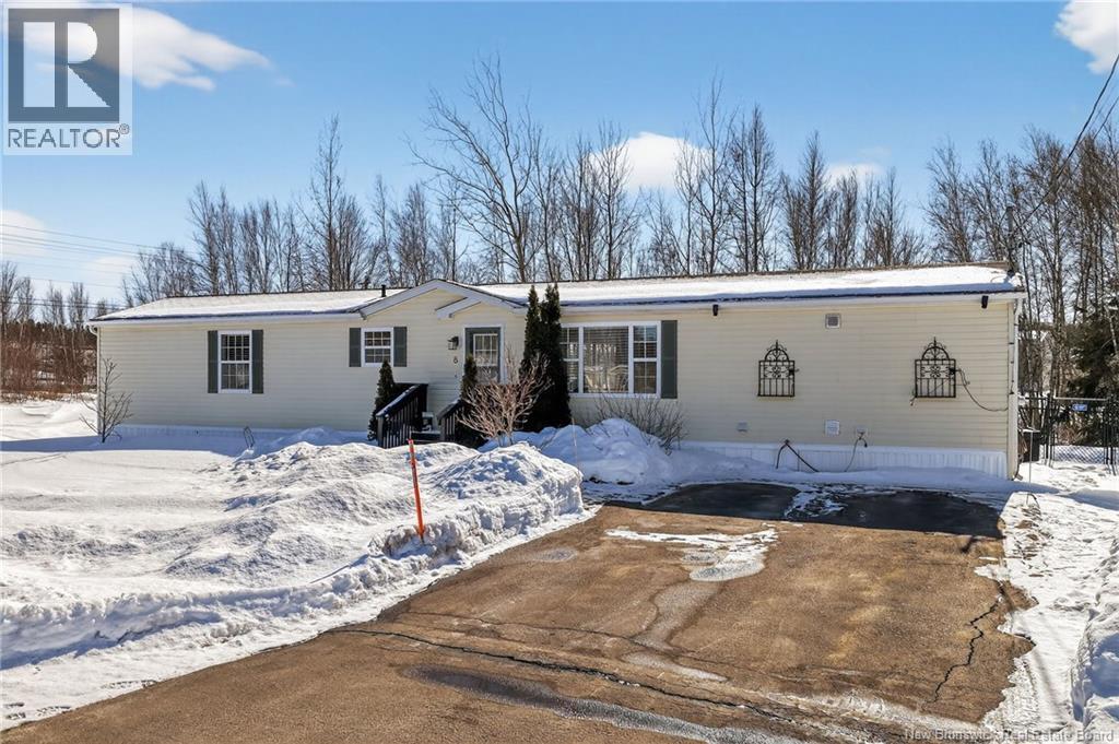 8 Maple Ridge Lane, Riverview