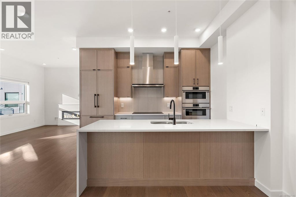 503 1102 Esquimalt Road, Esquimalt