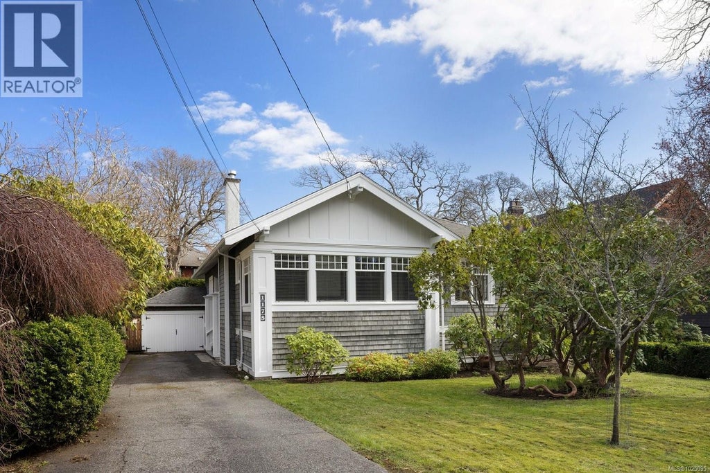 1175 Street Patrick Street, Oak Bay
