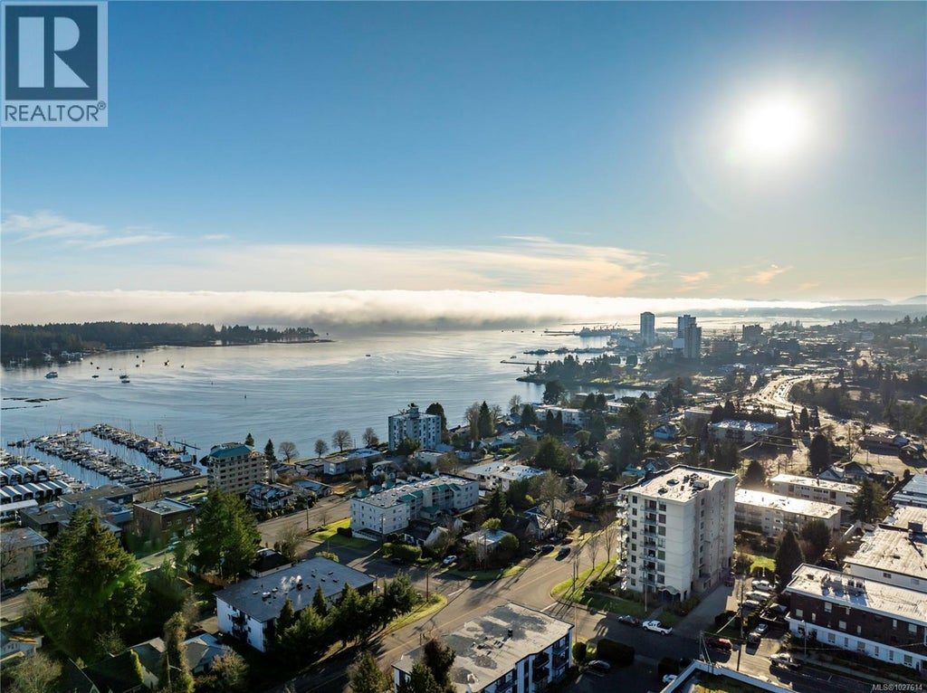 401 225 Rosehill Street, Nanaimo