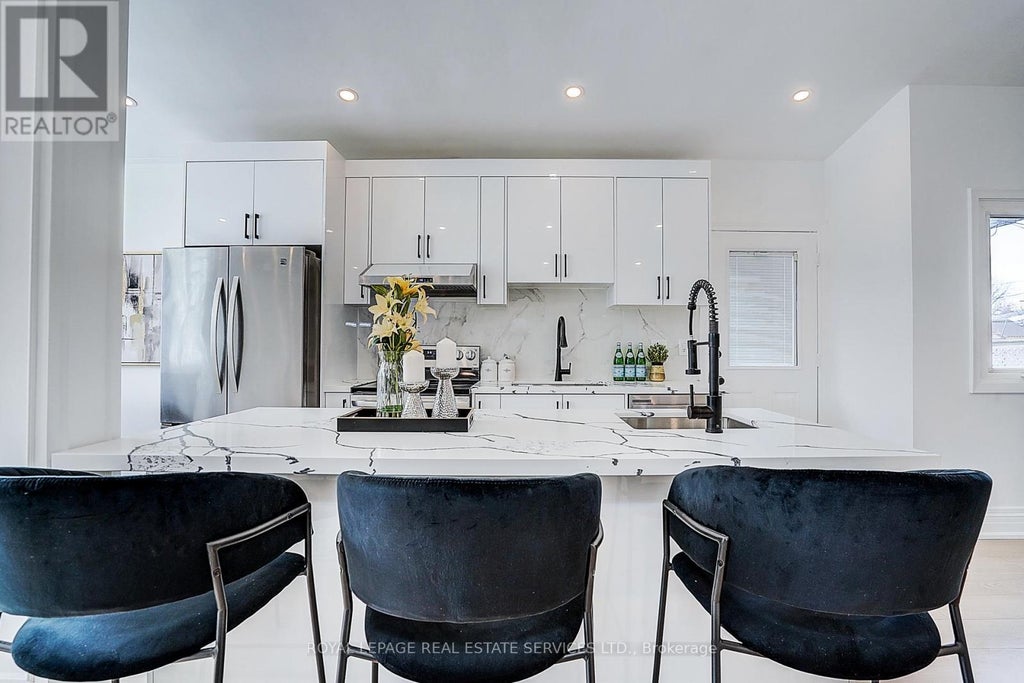 21 Holford Crescent, Toronto (tam O'shanter-Sullivan)