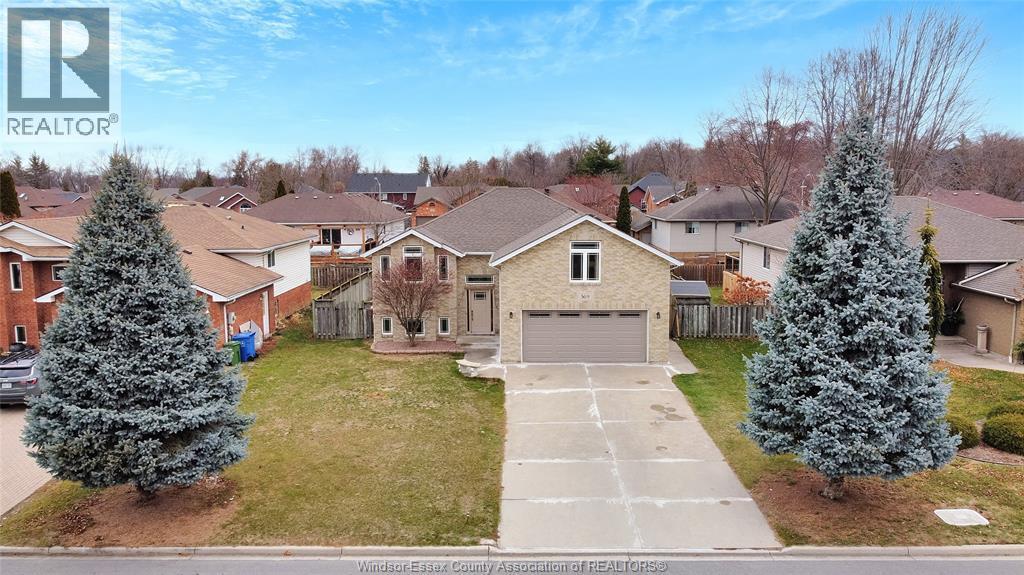 569 Sacred Heart, Lasalle