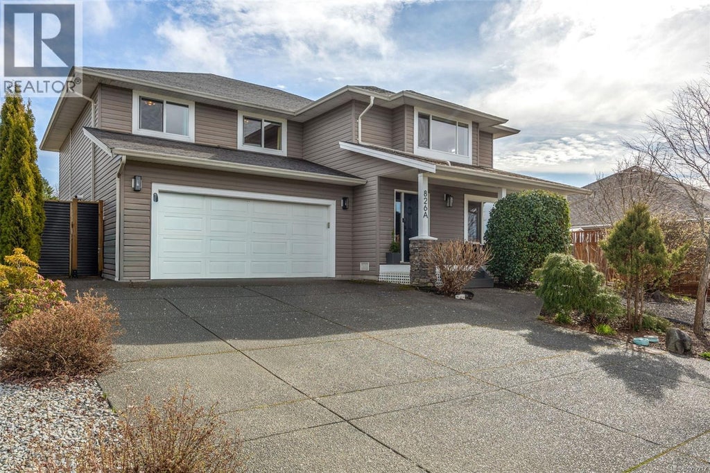 826 Grumman Place, Comox
