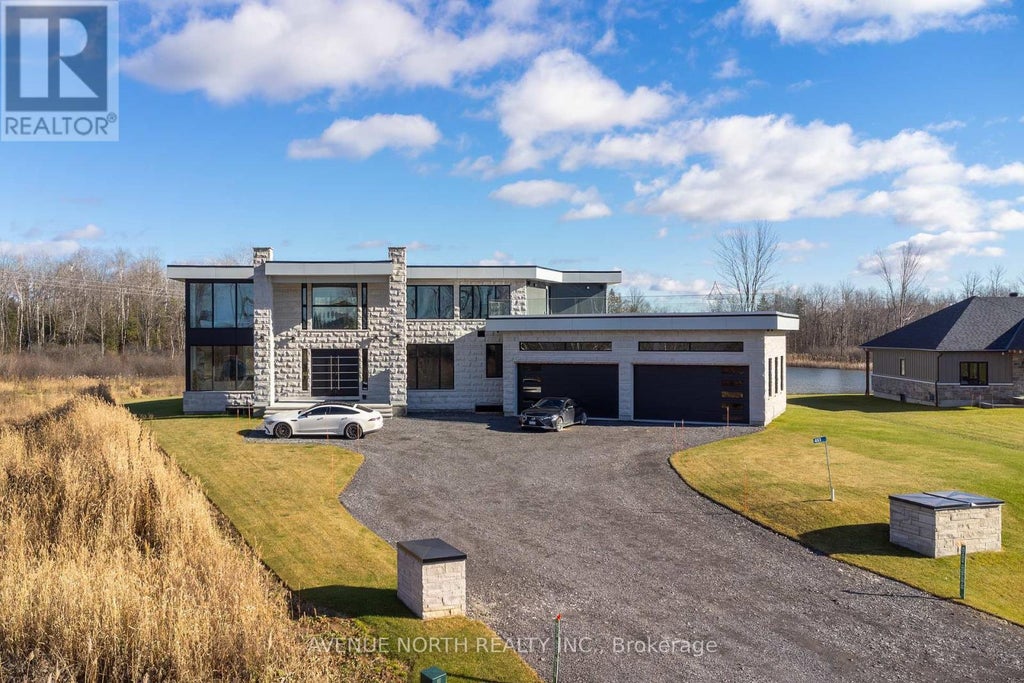 493 Shoreway Drive, Ottawa