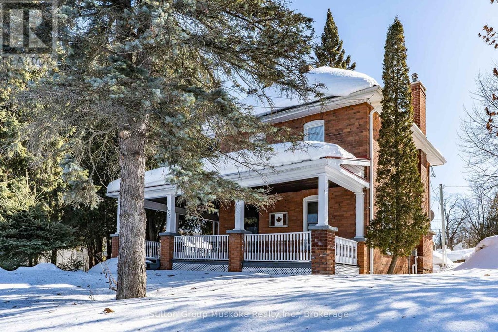 133 Main Street W, Huntsville (chaffey)