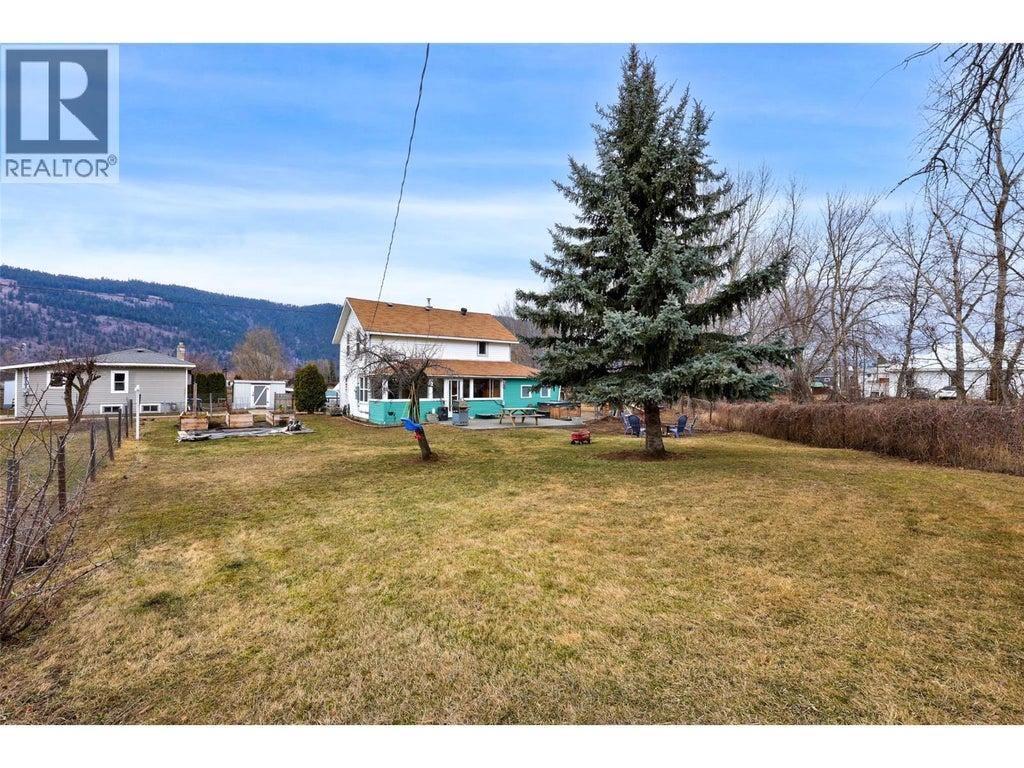 514 Shuswap Avenue, Chase