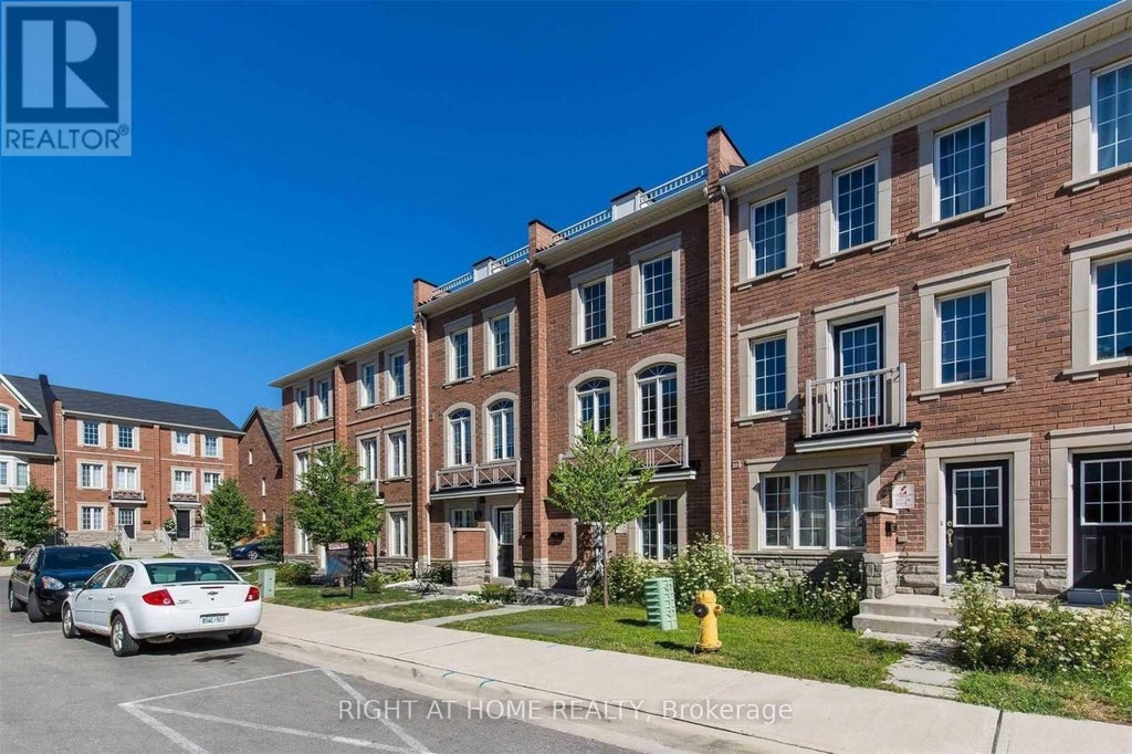 41 Ted Wray Circle, Toronto (downsview-Roding-Cfb)