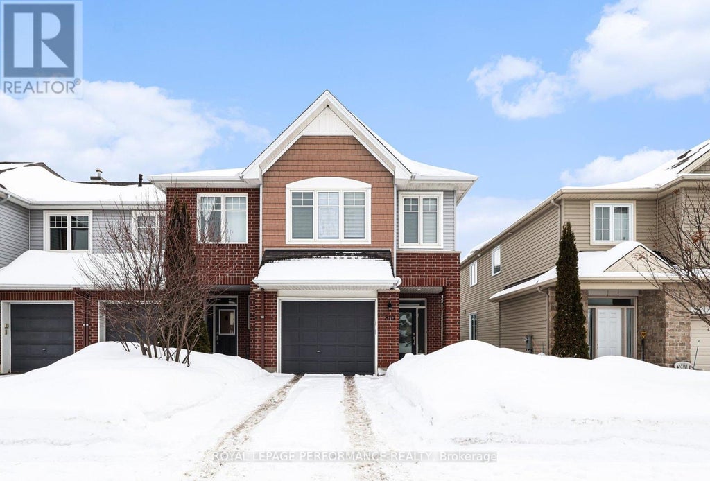 810 White Alder Avenue, Ottawa