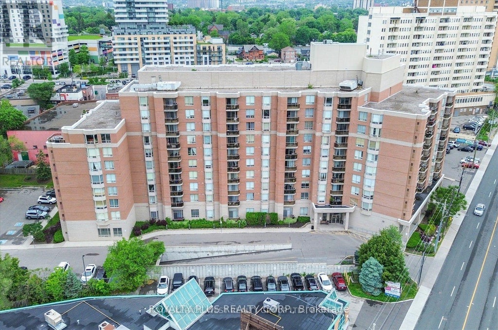812 - 2088 Lawrence Avenue W, Toronto (weston)