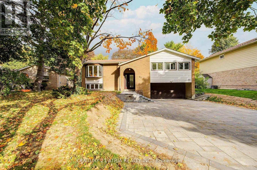 33 Sir Brandiles Place, Markham (markham Village)